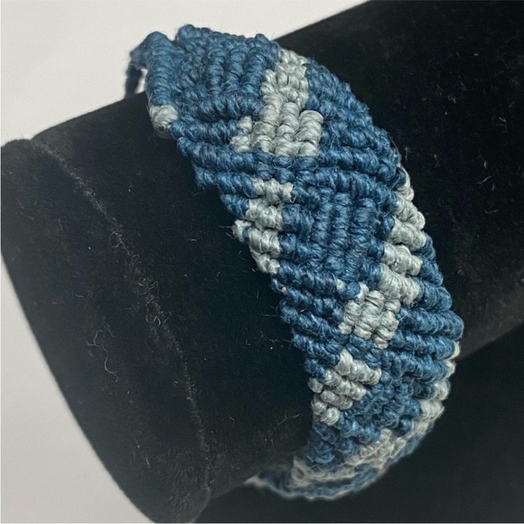 Handmade Boys Blue and Grey Macrame Hemp Bracelet - Picture 13 of 15